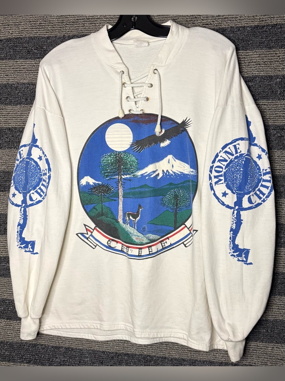 Vintage 90’s Monne Chile White Lace-Up Graphic Pullover Sweatshirt Men’s Medium